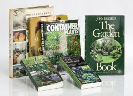 112   -  [Jardines y jardinería: 6 libros]