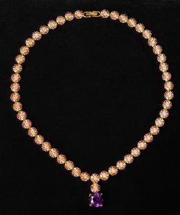 29   -  Collar. Carolina Herrera, década de 2000 