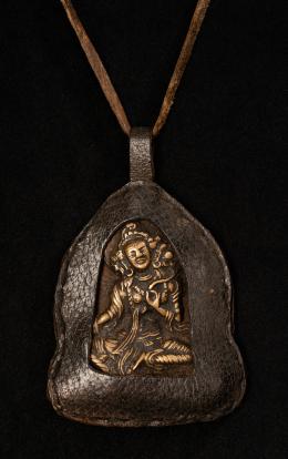 34   -  Collar Buda, década de 1980