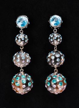 7   -  Par de aretes. Aquazzura, década de 2000 