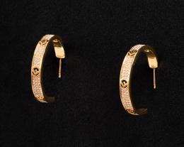 8   -  Par de candongas. Fendi, década de 2000