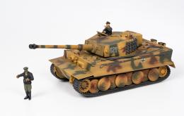 216   -  Tanque de Guerra. 21st Century Toys, década de 1990 