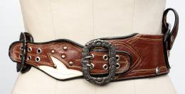 192   -  Cinturón tipo Western, década de 1980 