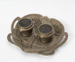 196   -  Tintero de escritorio, década de 1900 