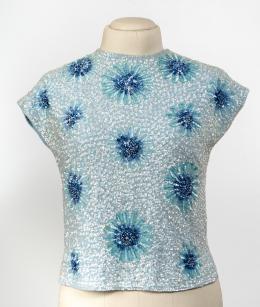 124   -  Blusa, década de 1980