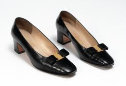 144   -  Zapatos Vara Pump. Salvatore Ferragamo, década de 1980 