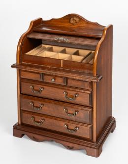 47   -  Joyero, década de 1940 