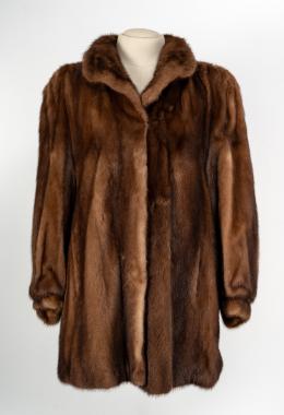 118   -  Abrigo, década de 1980