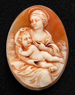 44   -  Camafeo, década de 1900-1920