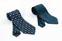 50   -  Par de corbatas. Brioni, década de 1990 