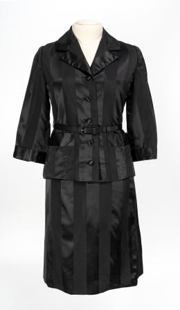 90   -  Smoking de mujer, década de 1970 