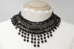 42   -  Gargantilla, década de 1950