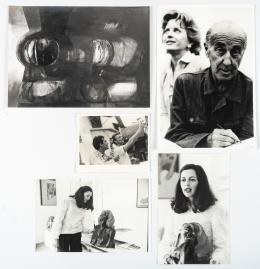 68   -  9 fotografías de artistas