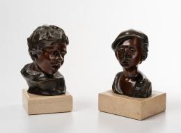 9   -  Par de bustos de niños. Vincenzo Cinque y Giovanni De Martino. 