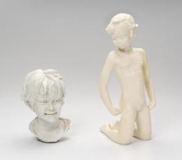 110   -  Figuras en porcelana biscuit. Rosenthal - Triade