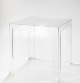 61   -  Mesa auxiliar Jolly. De Paolo Rizzatto para Kartell. 