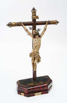 139   -  Crucifijo. Obrador anónimo neogranadino. 