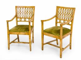 62   -  Pareja de sillones de brazos neoclásicos. 