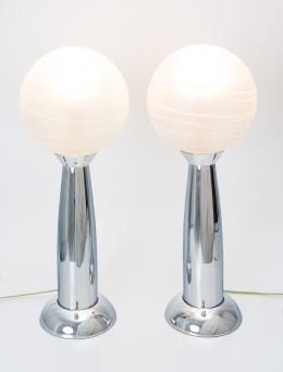 90   -  Lámparas de mesa Space Age. 