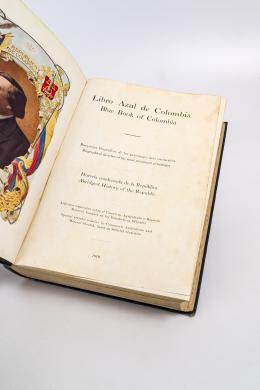 437   -  <span class="object_title">Libro azul de Colombia. Bosquejos biográficos de los personajes más eminentes. Historia condensada de la república. Artículos especiales sobre el comercio, agricultura y riqueza mineral, basados en las estadísticas oficiales</span>