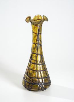 70   -  <span class="object_title">Florero Art nouveau</span>