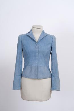 115   -  <p><span class="description">Blazer azul celeste. A-K-R-I-S</span></p>