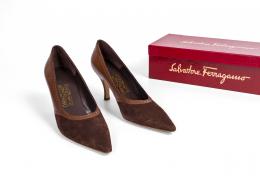 163   -  <p><span class="description">Tacones Sira. Salvatore Ferragamo</span></p>