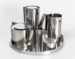 130   -  <span class="object_title">Juego de té y café Cylinda Line De Arne Jacobsen</span>