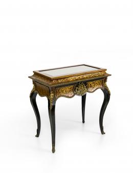 36   -  <span class="object_title">Mesa vitrina estilo Boulle</span>