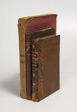 76   -  <span class="object_title">Antonio Nariño: 3 libros</span>