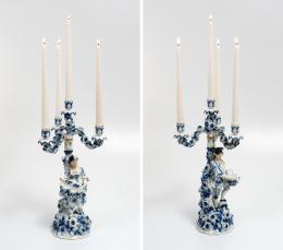 79   -  <span class="object_title">Par de candelabros</span>