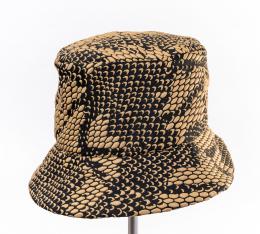 193   -  <span class="typology">Bucket hat. Stephen Jones</span>. 