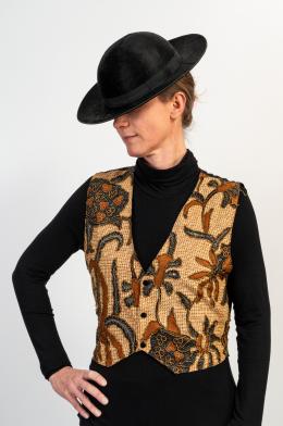 86   -  <span class="typology">Gilet. [Boutique Joy]</span>. 