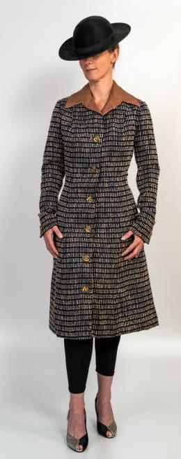 166   -  <span class="typology">Robe-Manteau - Vestido de abrigo</span>. 