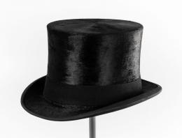 170   -  <span class="typology">Sombrero de copa negro.  Hiekel et Lebel-Stritter</span>. 