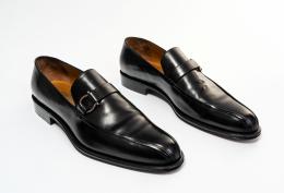 208   -  <span class="typology">Zapatos tipo mocasines. Salvatore Ferragamo</span>. 