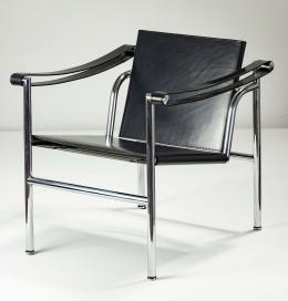 60   -  <span class="object_title">Silla LC1</span>