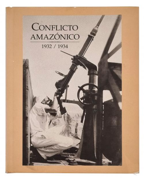 Valencia Tovar, Álvaro : Conflicto amazónico 1932 - 1934