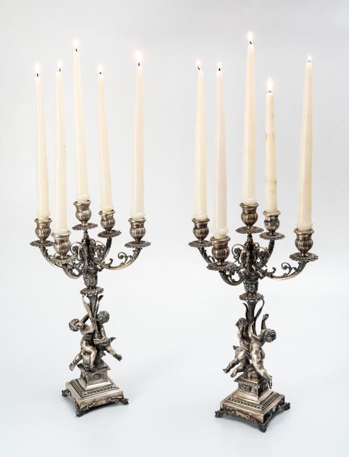 Par de candelabros
