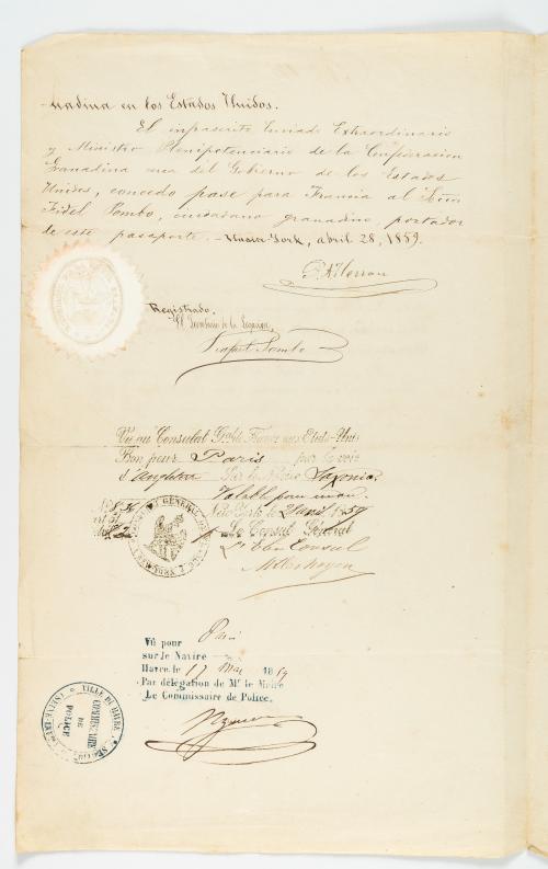 Pombo, Lino : Pasaporte diplomático concedido a Fidel Pombo