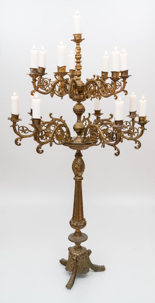 Candelabro de iglesia