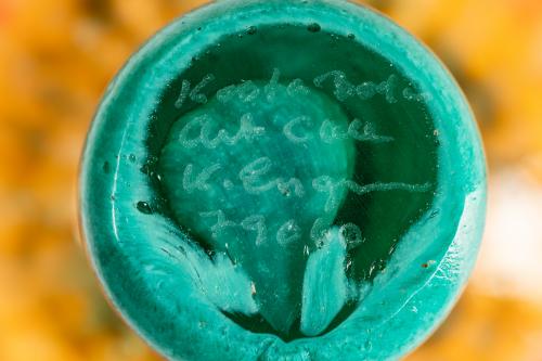 Floreros y plato de pie