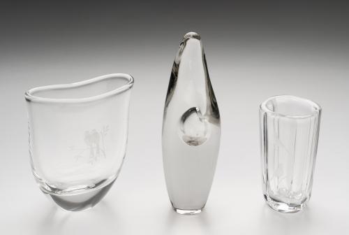 Floreros y escultura