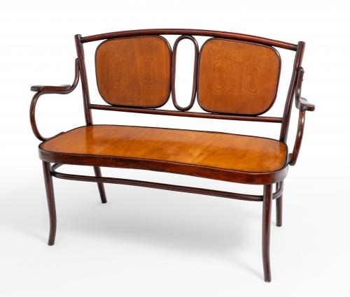 Conjunto de sillas y sofá