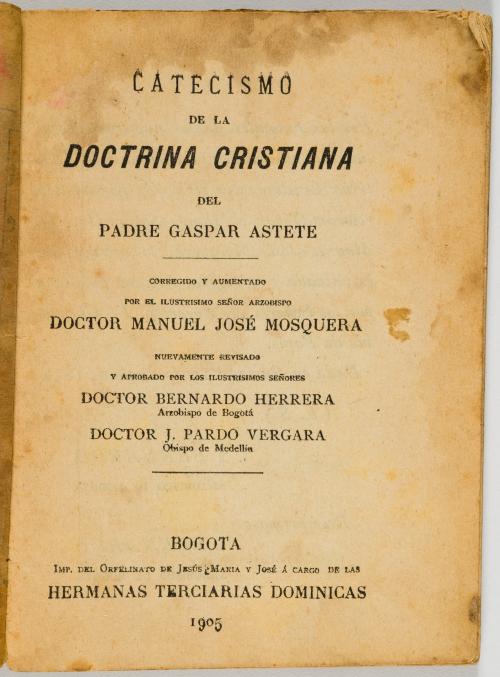 Colección de 8 libros religiosos relacionados con Bogotá y 
