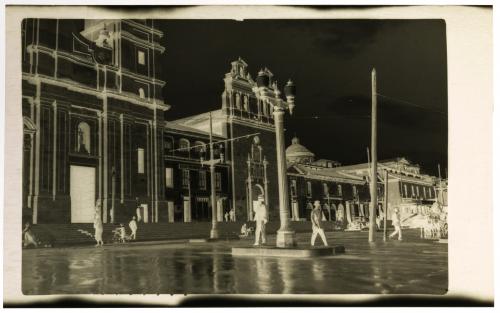 Fotografías en acetato de la Plaza de Bolívar