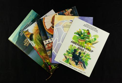 Colección de Carpetas Filatélicas Oficiales de Colombia