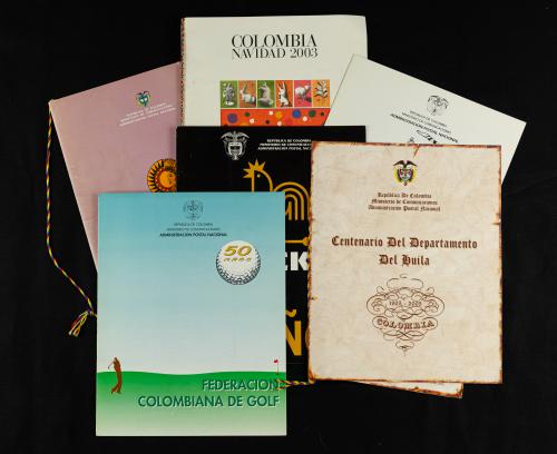 Colección de Carpetas Filatélicas Oficiales de Colombia