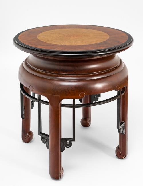 Mesa auxiliar china