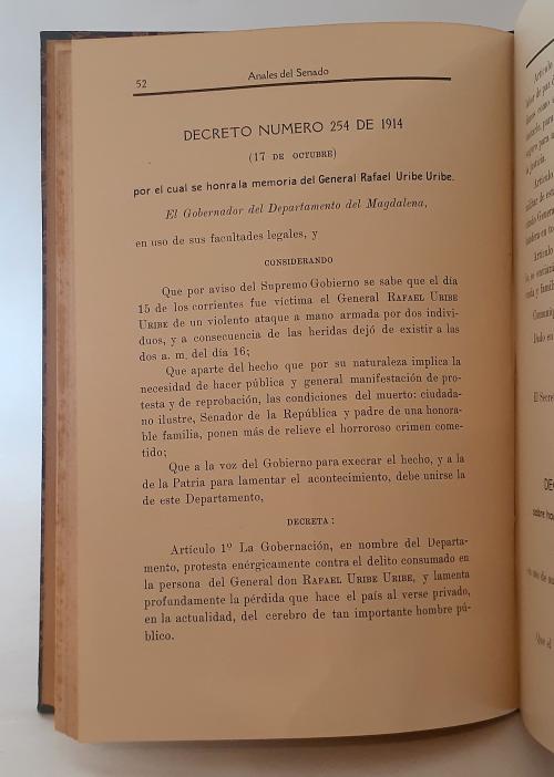 Conjunto de 3 libros relacionados con Rafael Uribe Uribe